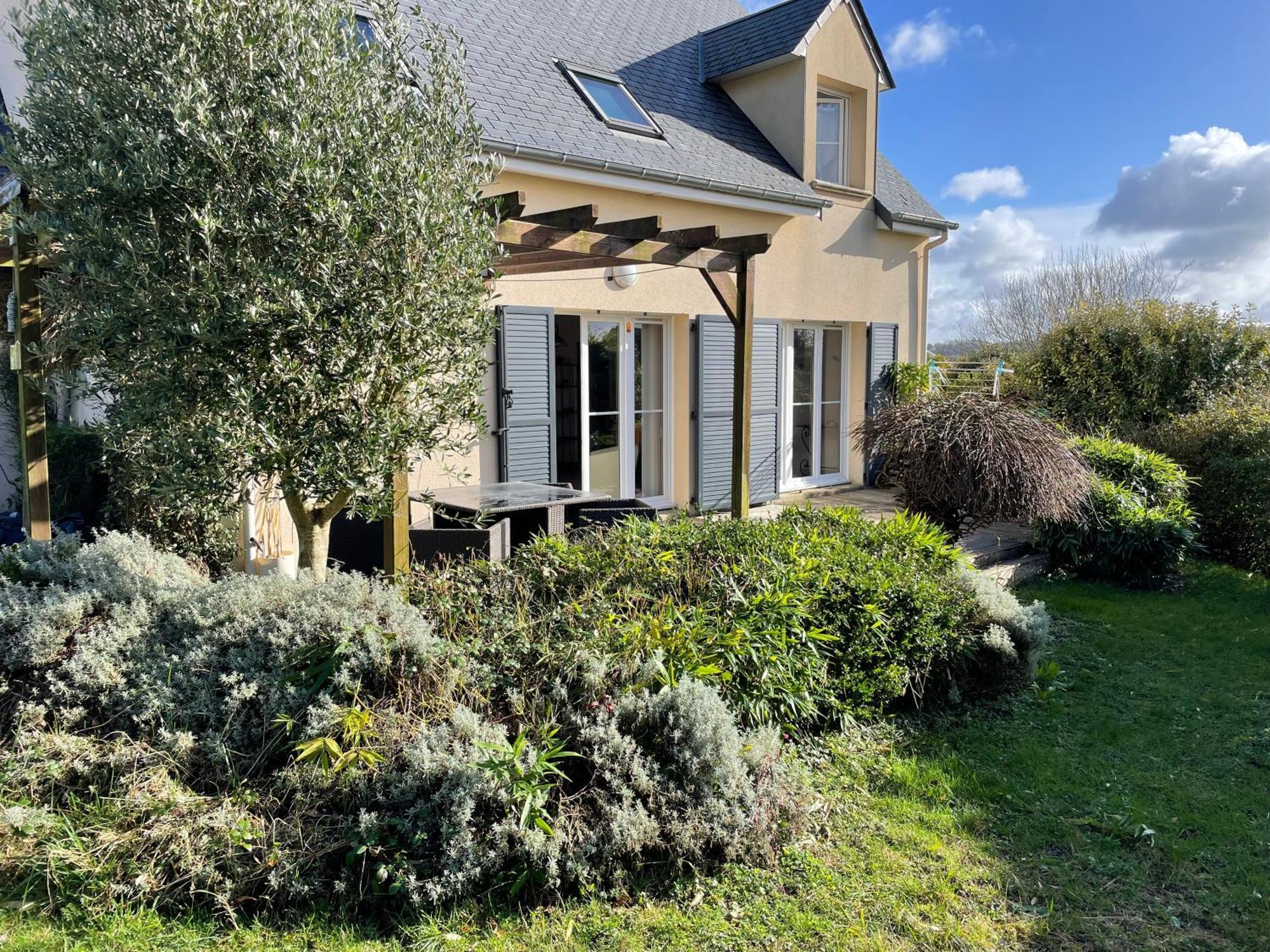 Maison Calme Et Cosy A Port-En-Bessin Pres Du Golf Et De La Mer Exteriör bild