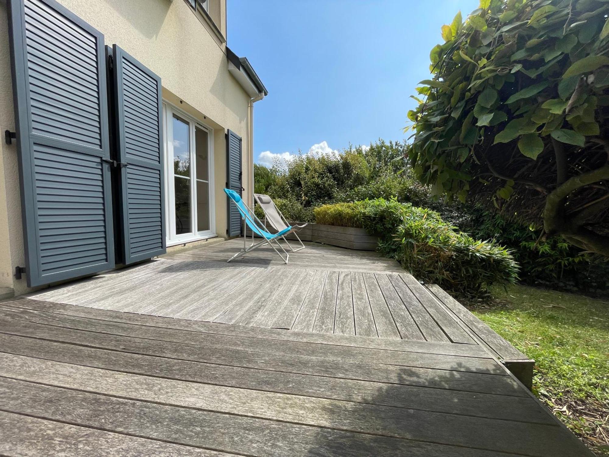 Maison Calme Et Cosy A Port-En-Bessin Pres Du Golf Et De La Mer Exteriör bild